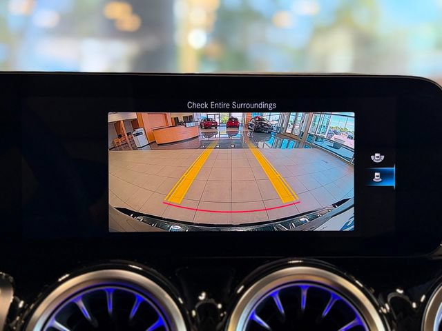 Used 2023 Mercedes-Benz GLB 250 4MATIC w/ Premium Package image 42