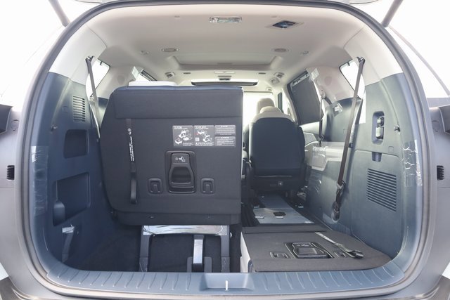 New 2026 Kia Carnival SX image 30