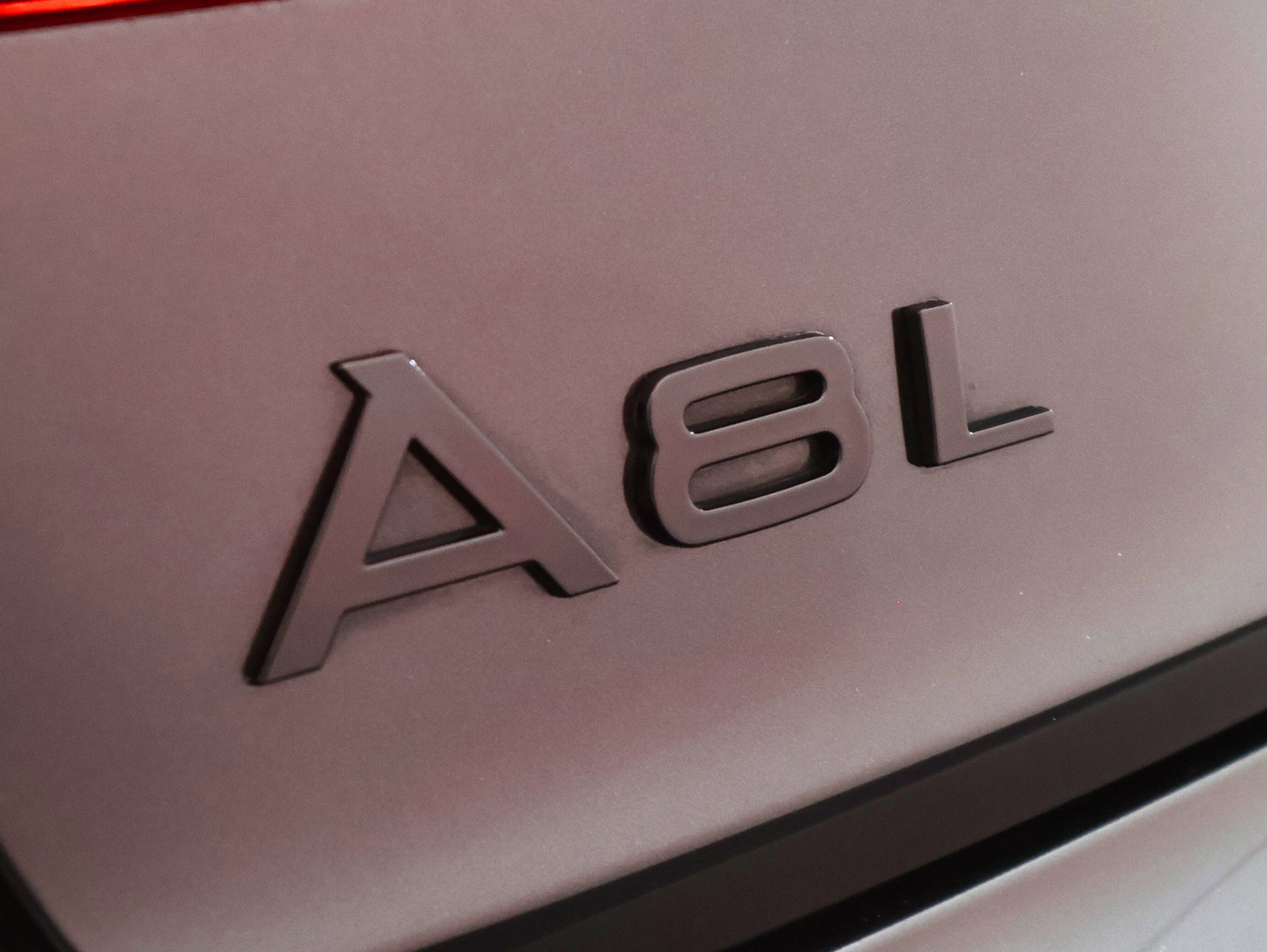 Used 2020 Audi A8 L 4.0T w/ Executive Package image 21