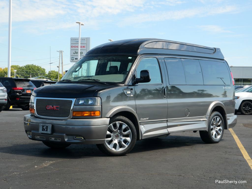 Used 2023 GMC Savana 2500 image 8