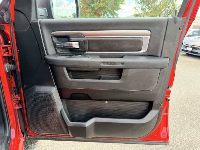 Used 2024 RAM 1500 Warlock AWD/4WD image 8