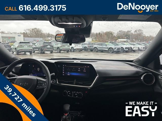 Certified 2024 Chevrolet Trax RS w/ Sunroof Package image 19