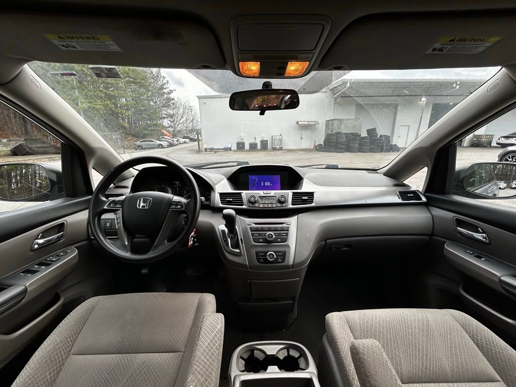 Used 2016 Honda Odyssey LX image 12