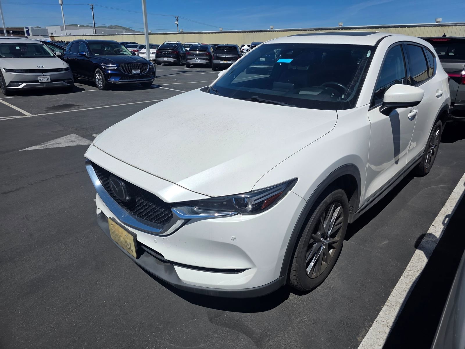 Used 2020 MAZDA CX-5 Signature image 1