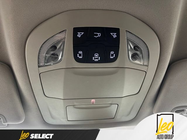 Used 2022 Chrysler Pacifica Touring-L FWD image 29
