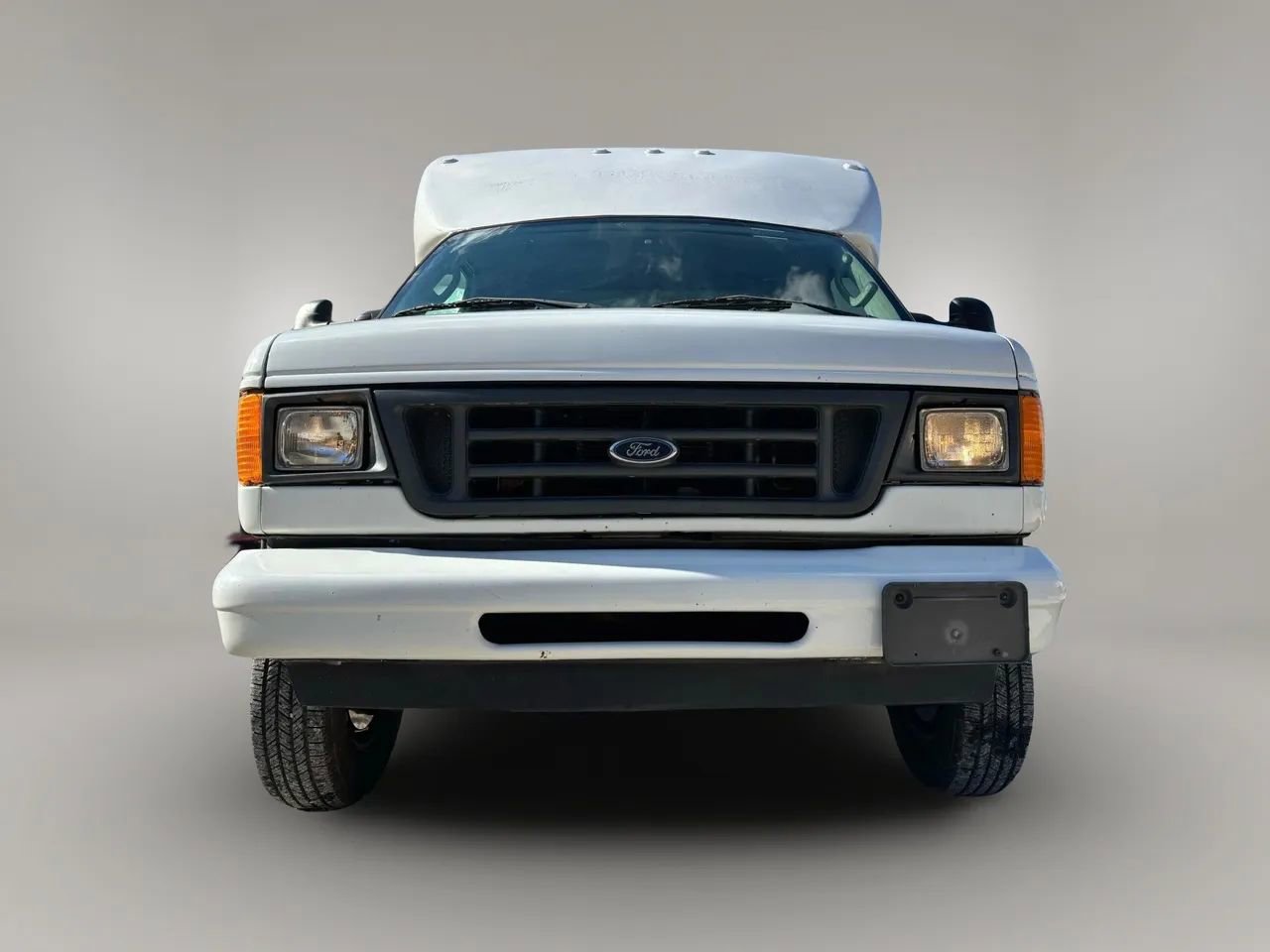 Used 2003 Ford E-350 and Econoline 350 Super Duty image 10