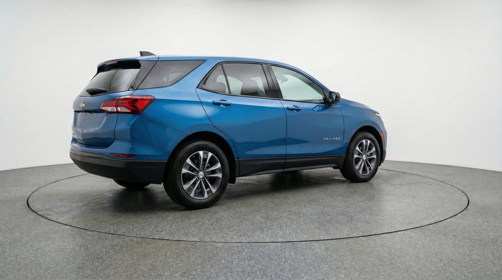 Used 2025 Chevrolet Equinox LT FWD image 9