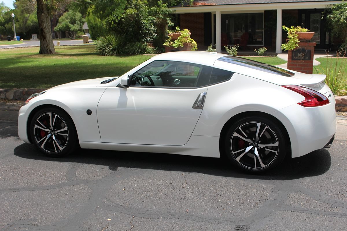 Used 2019 Nissan 370Z Touring Sport RWD image 33