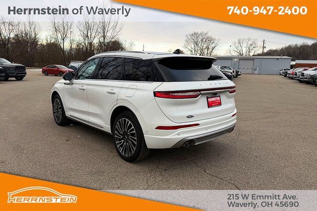 Used 2022 Lincoln Corsair Reserve w/ Equipment Group 201A AWD/4WD image 5