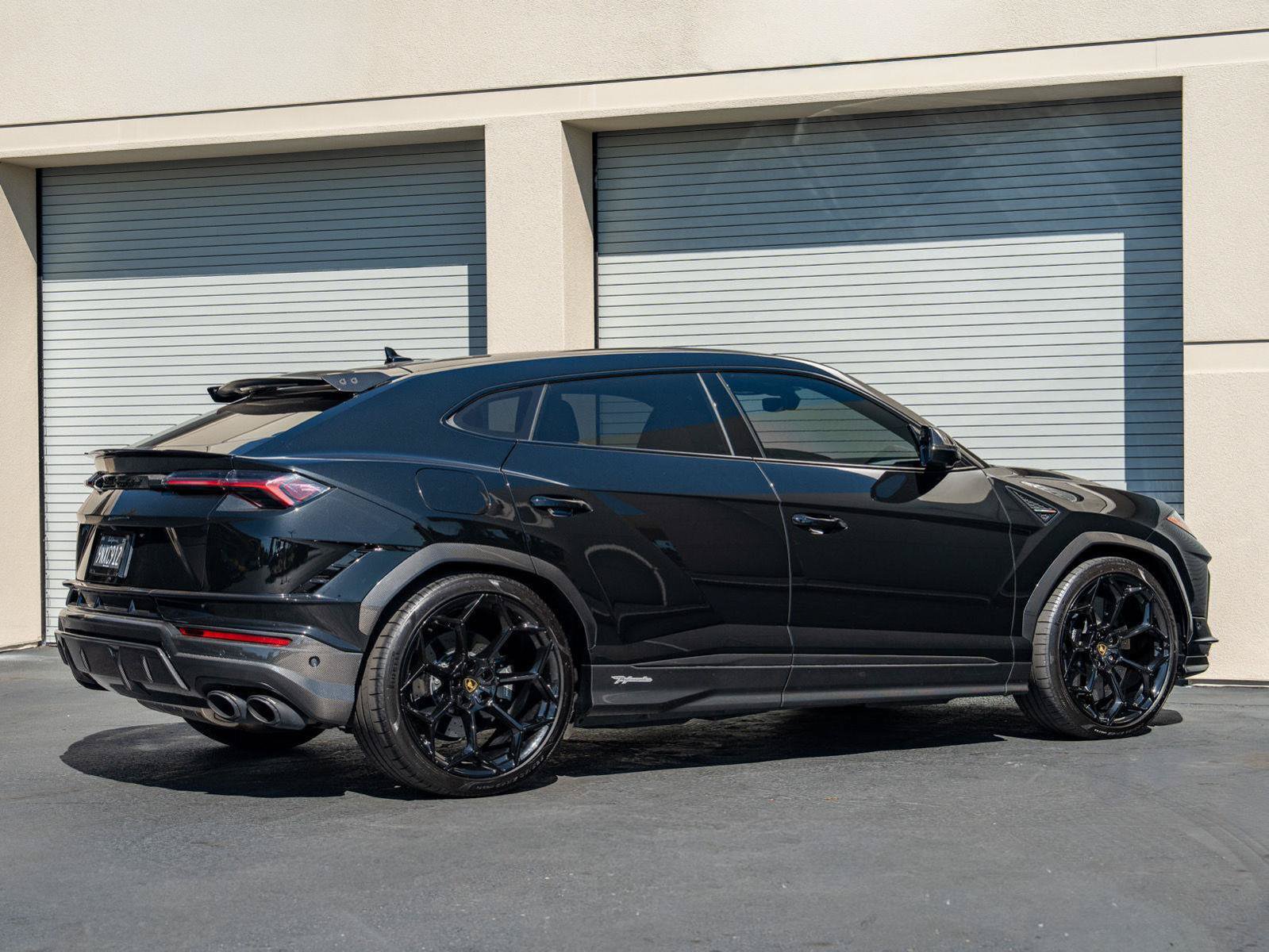 Used 2024 Lamborghini Urus Performante AWD/4WD image 11