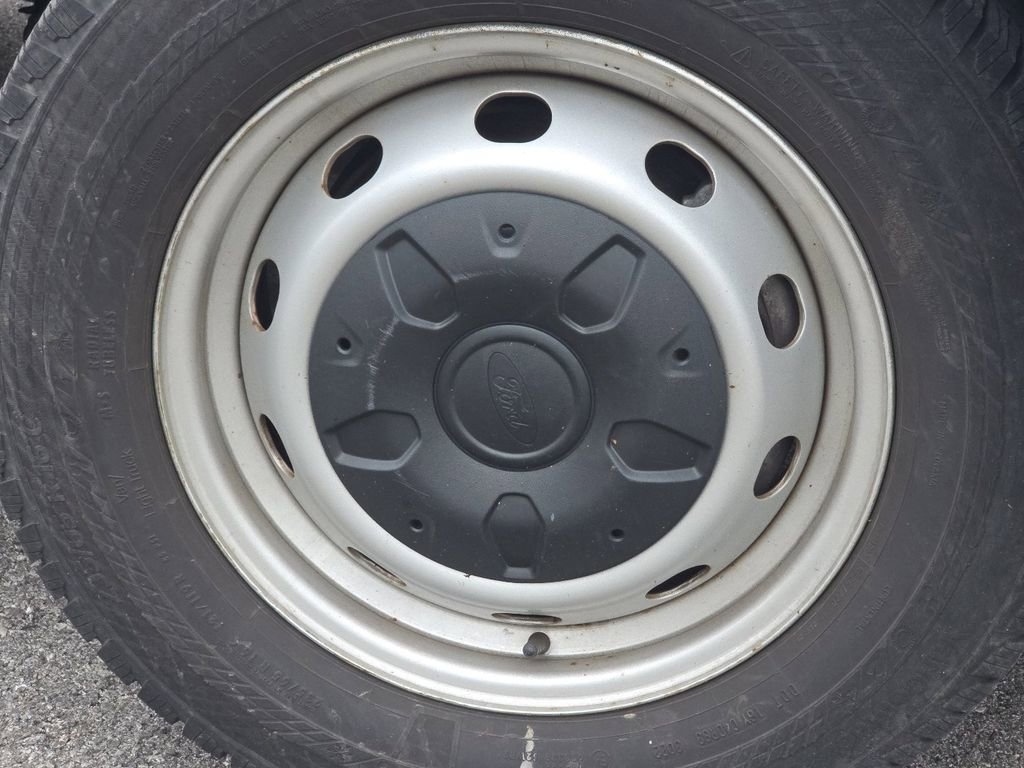 Used 2020 Ford Transit 250 Medium Roof image 4