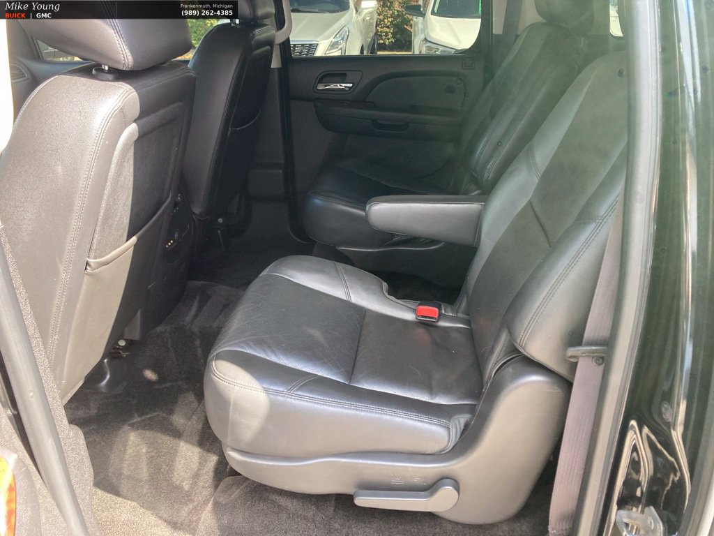 Used 2012 Chevrolet Suburban 2500 LT AWD/4WD image 11