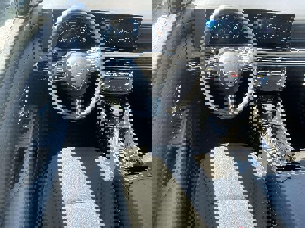 New 2026 Hyundai Tucson SEL image 11