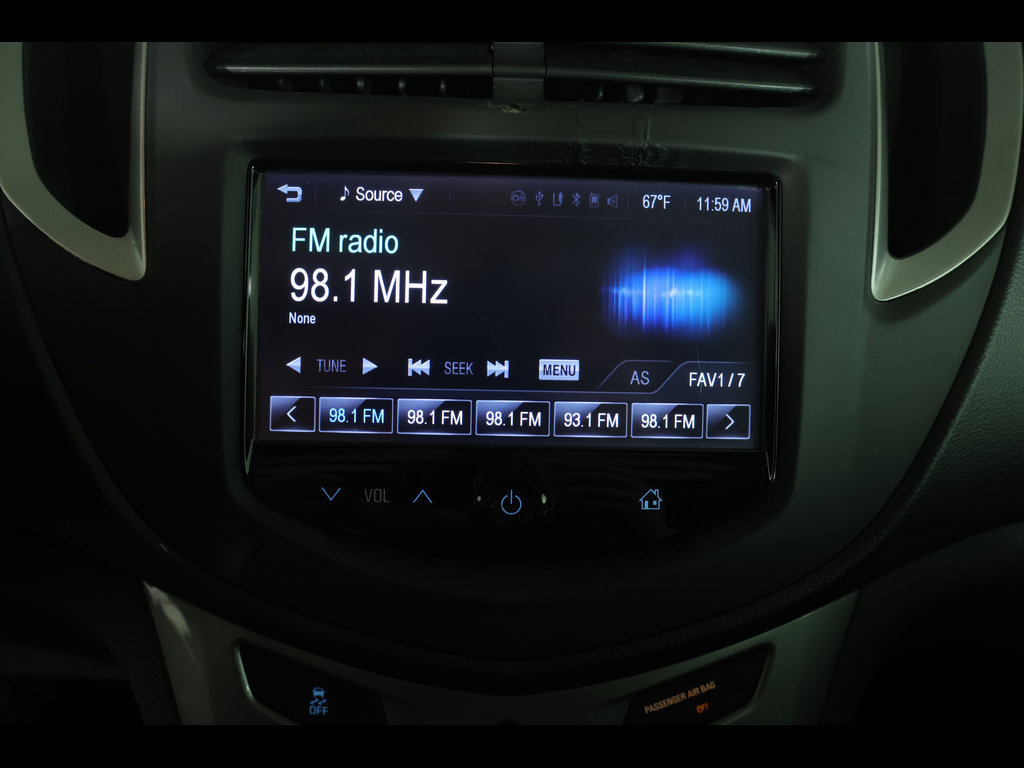 Used 2016 Chevrolet Trax LT w/ LT Sun and Sound Package AWD/4WD image 23