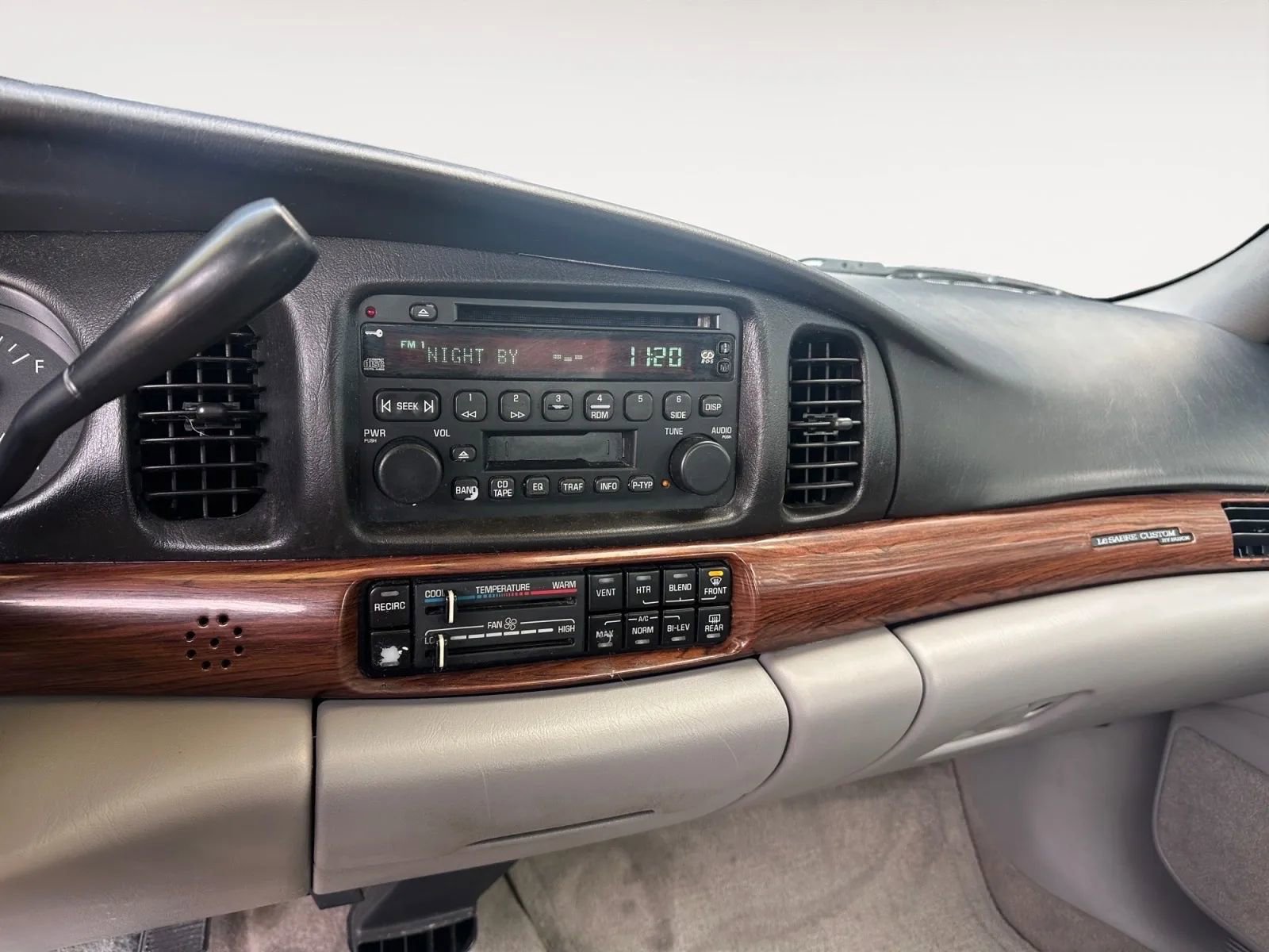 Used 2005 Buick Le Sabre Custom image 12