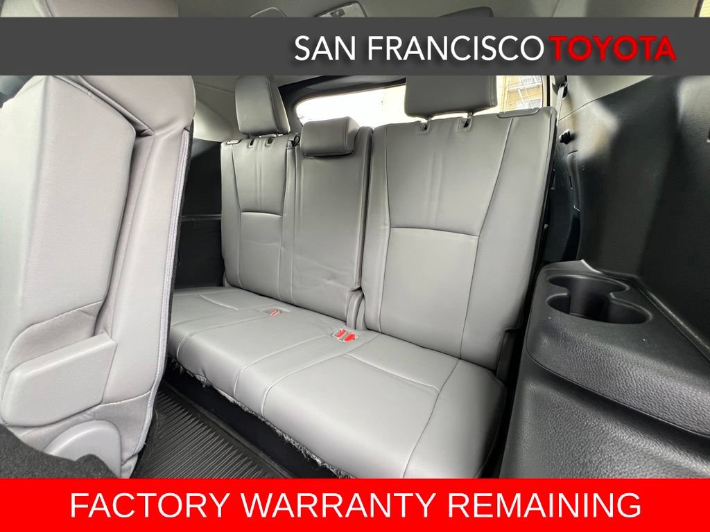 Used 2022 Toyota Highlander XLE AWD/4WD image 17