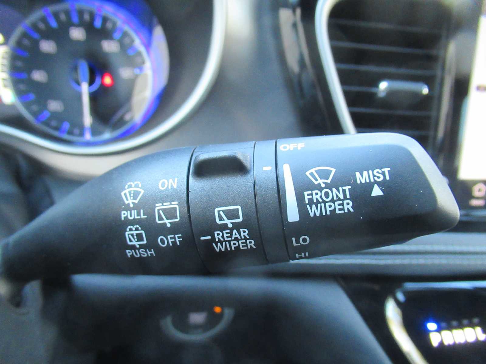 New 2026 Chrysler Pacifica Select image 30