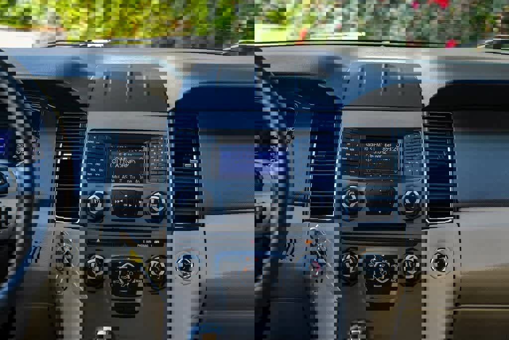 Used 2013 Ford Taurus SE image 13