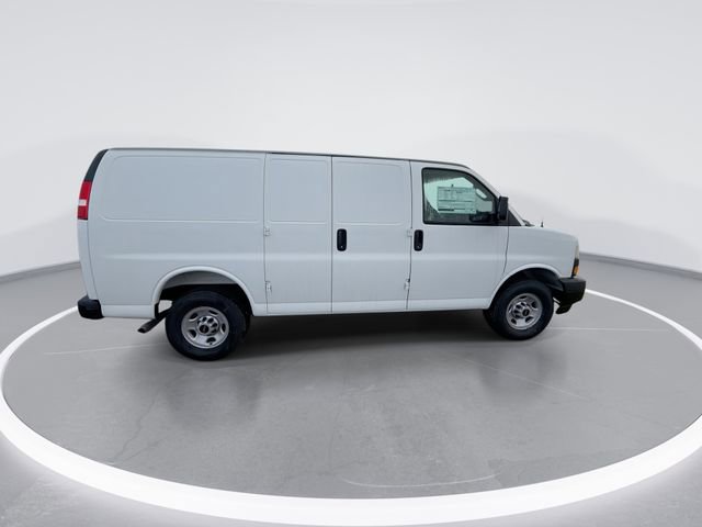 New 2026 GMC Savana 2500 w/ Driver Convenience Package image 9
