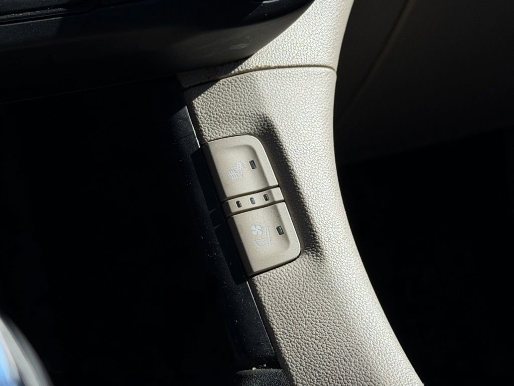 Used 2018 GMC Acadia Denali w/ Technology Package image 25