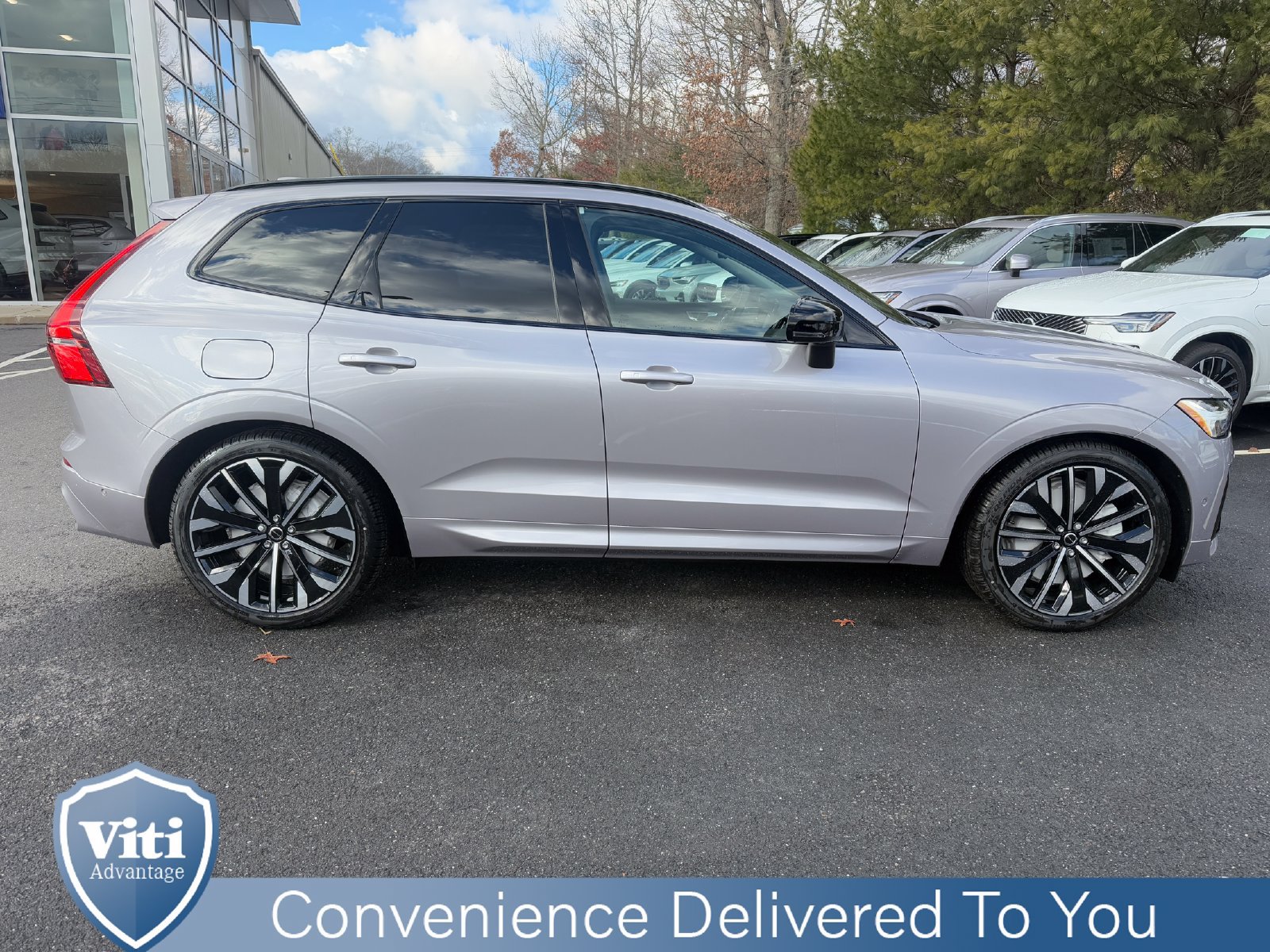 New 2026 Volvo XC60 B5 Ultra w/ Protection Package Premier AWD/4WD image 9