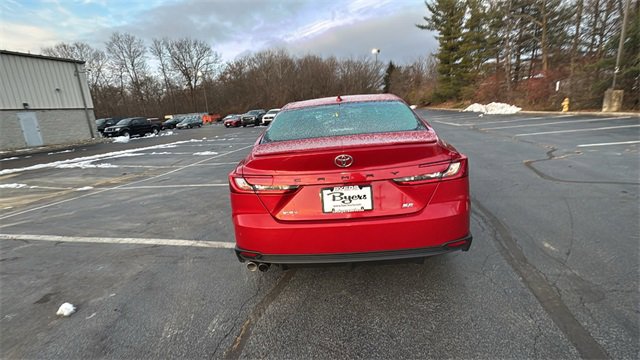 Used 2025 Toyota Camry SE image 30