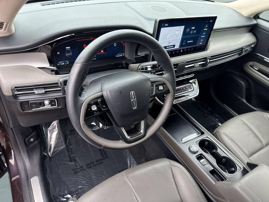 Certified 2023 Lincoln Corsair AWD w/ Equipment Group 101A image 15