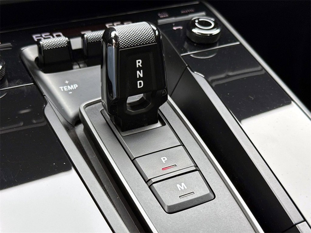 Used 2021 Porsche 911 Carrera image 25