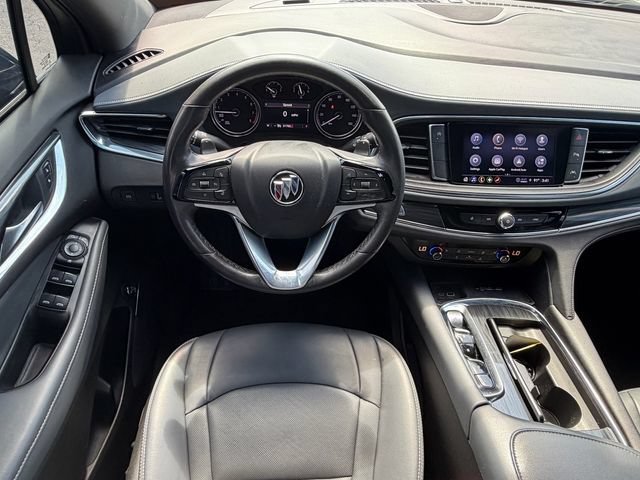 Used 2024 Buick Enclave Essence w/ Sport Touring Edition FWD image 17