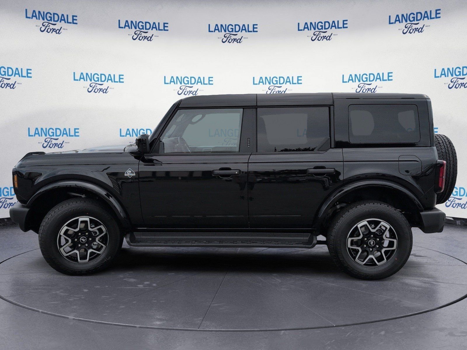 New 2026 Ford Bronco Outer Banks AWD/4WD image 10
