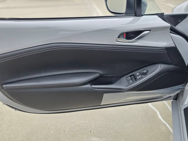 New 2026 MAZDA MX-5 Miata Club w/ Interior Package RWD image 14