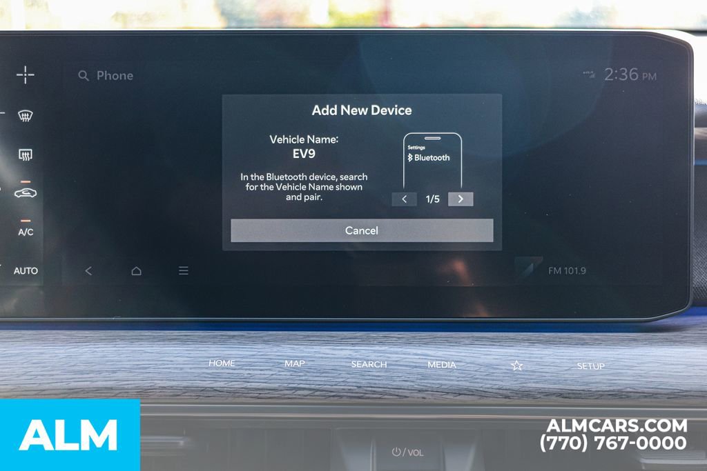 Used 2024 Kia EV9 Land image 45