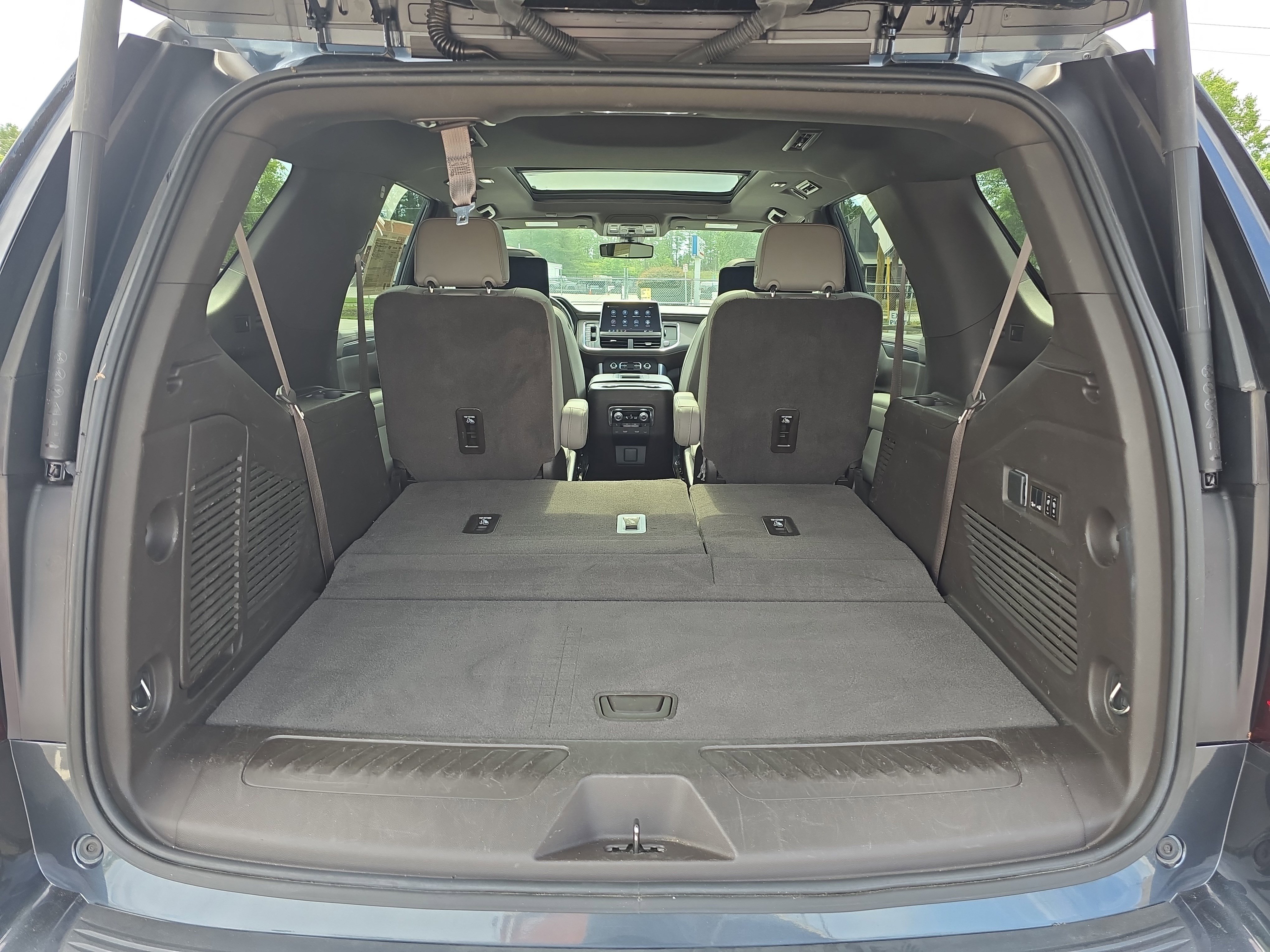 Used 2021 GMC Yukon SLT w/ SLT Luxury Plus Package AWD/4WD image 14