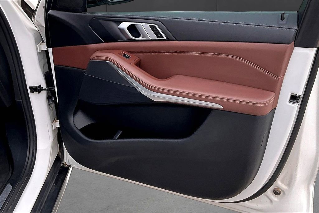 Used 2019 BMW X5 xDrive40i w/ Premium Package 2 AWD/4WD image 17