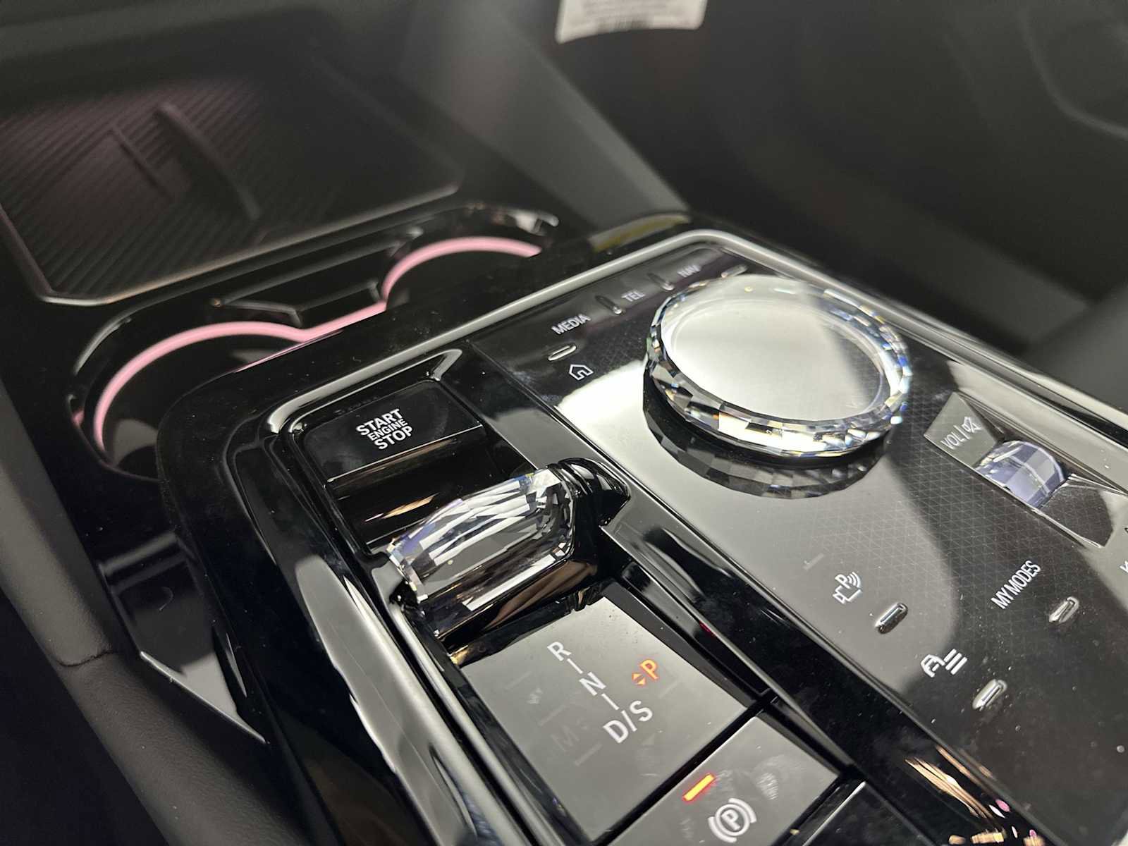 New 2026 BMW 550e xDrive w/ Executive Package image 16