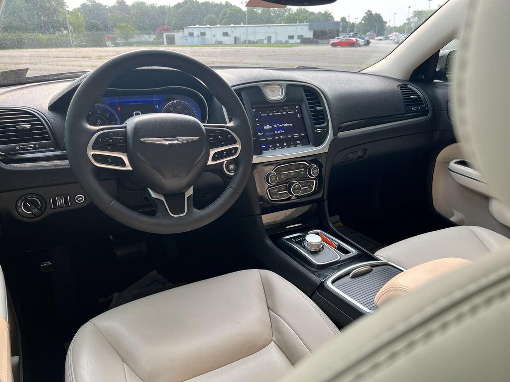 Certified 2023 Chrysler 300 Touring L w/ Safetytec Plus Group RWD image 16