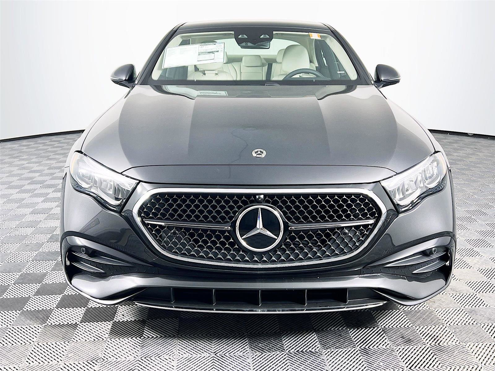 New 2026 Mercedes-Benz E 350 4MATIC Sedan image 9