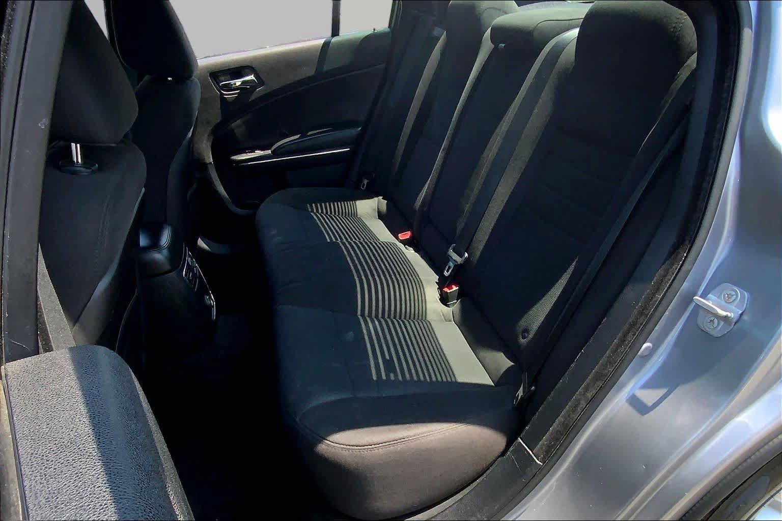 Used 2014 Dodge Charger SE RWD image 21