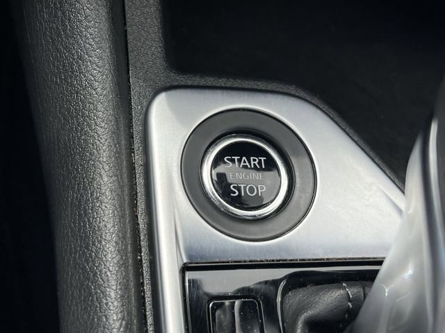 Used 2025 Nissan Sentra SV FWD image 24
