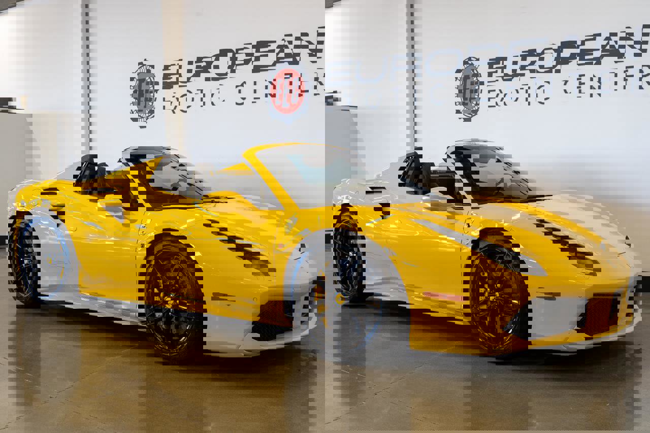 Used 2018 Ferrari 488 Spider image 37