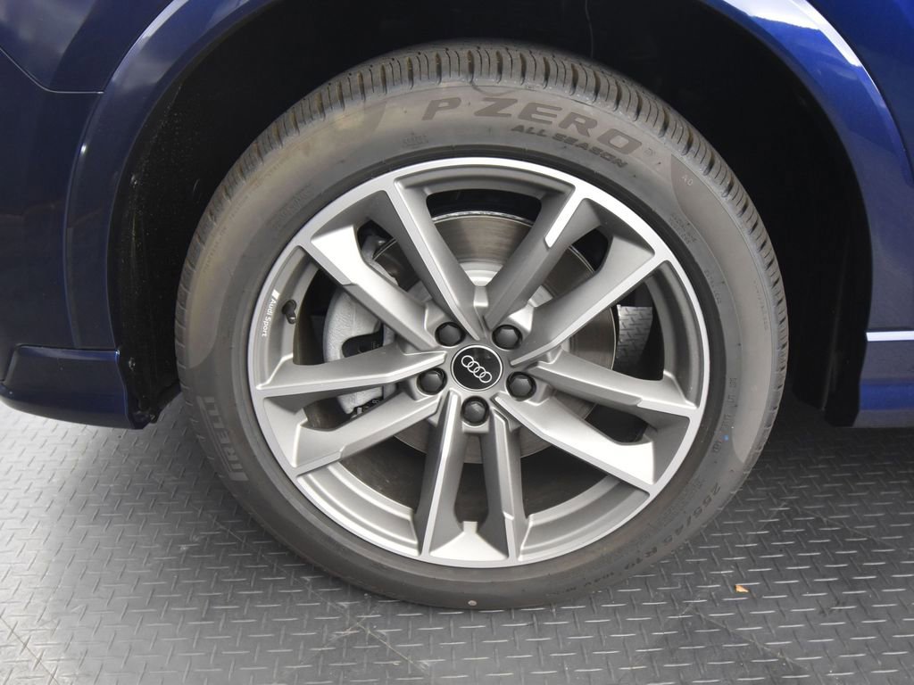 New 2025 Audi Q3 2.0T Premium image 11