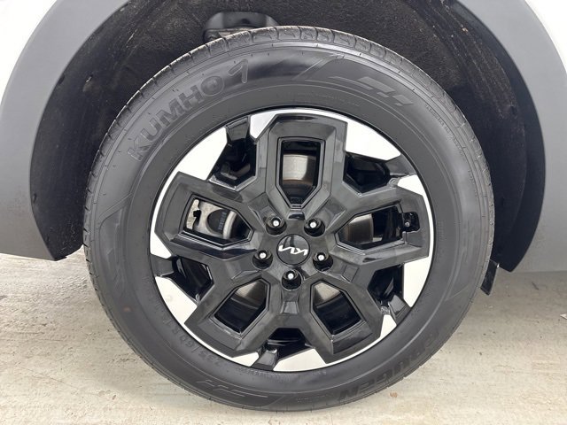 Used 2025 Kia Sorento S image 37