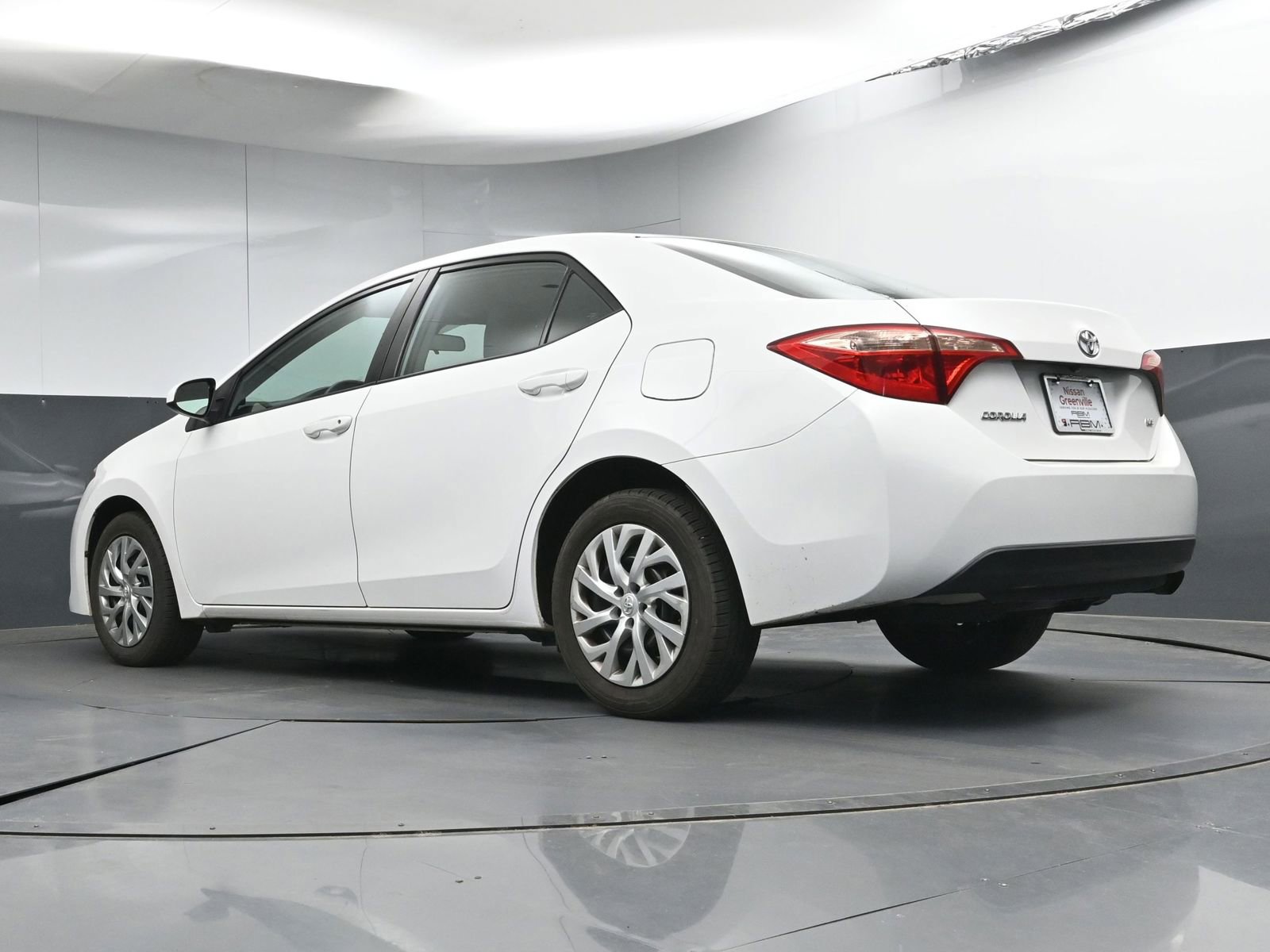 Used 2019 Toyota Corolla LE image 26