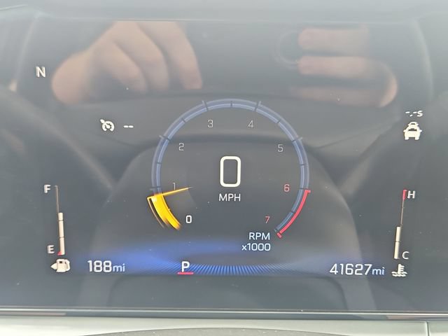 Used 2025 Chevrolet Trax LT FWD image 15