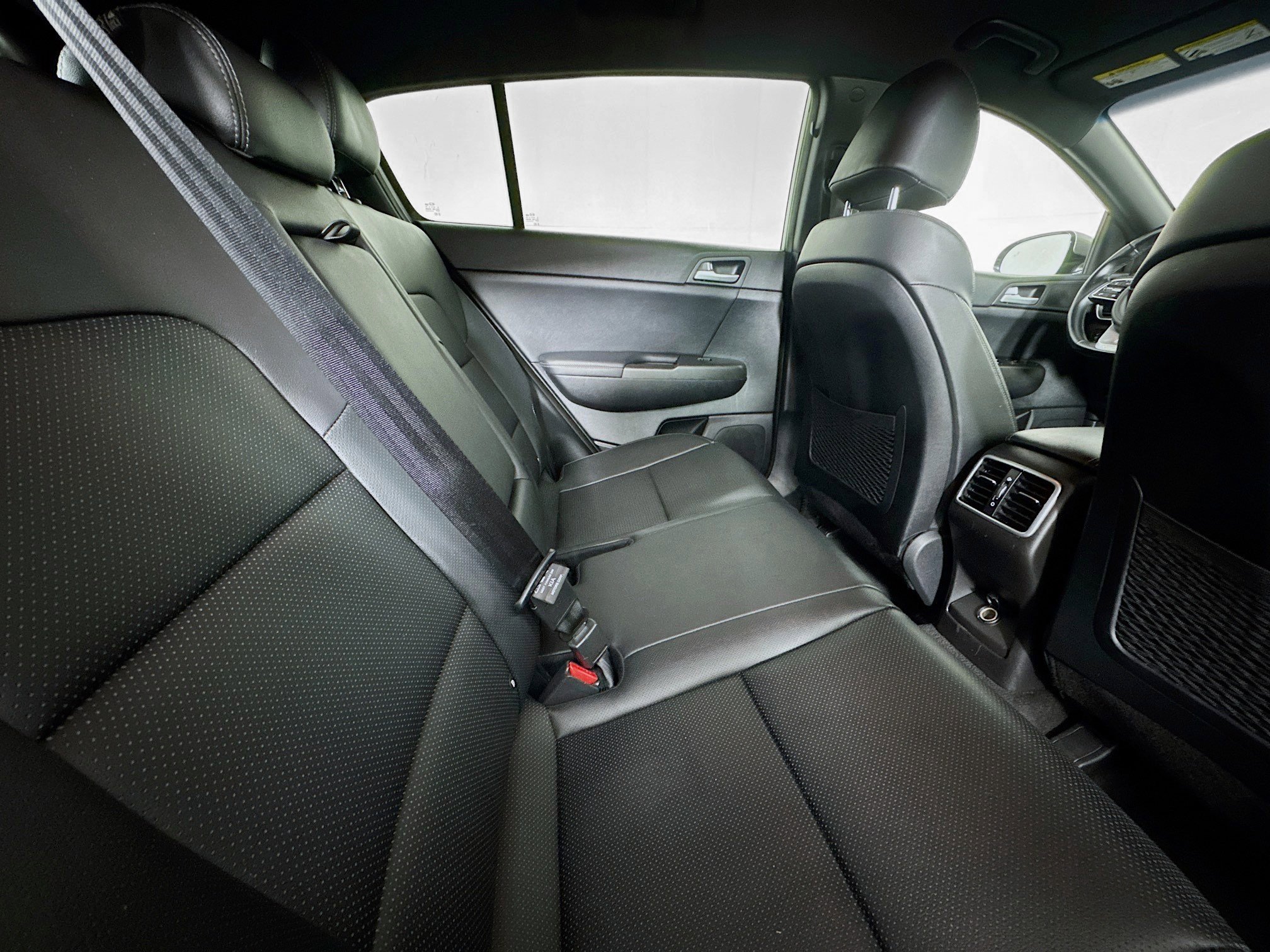 Used 2020 Kia Sportage S FWD image 25