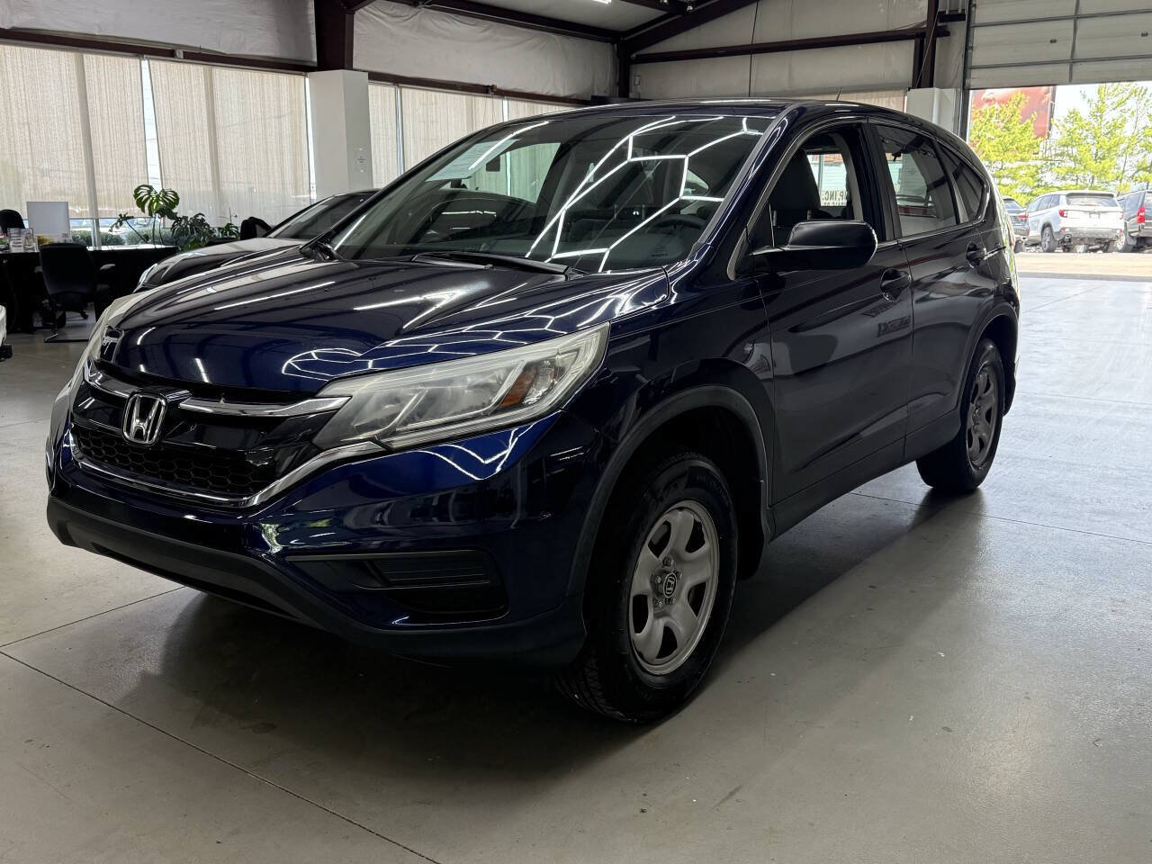 Used 2015 Honda CR-V LX image 5
