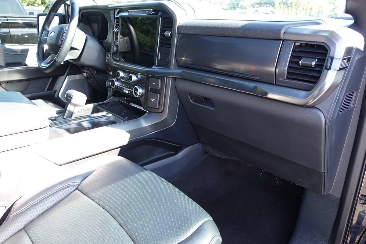 Used 2024 Ford F150 Lariat w/ Equipment Group 502A High AWD/4WD image 39