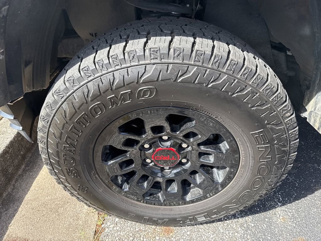 Used 2022 Toyota Tacoma SR image 7