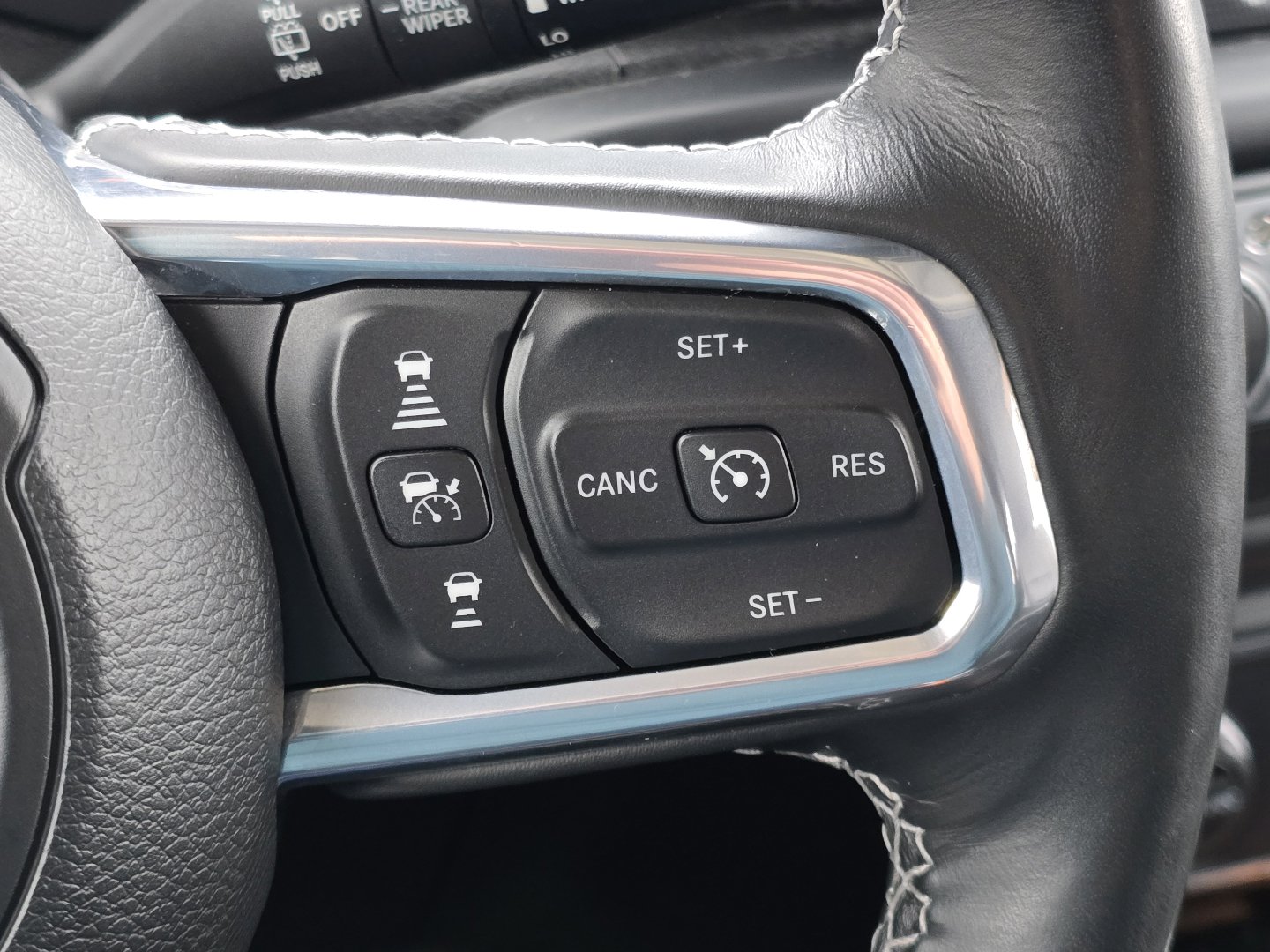 Used 2021 Jeep Wrangler Unlimited Sahara image 24