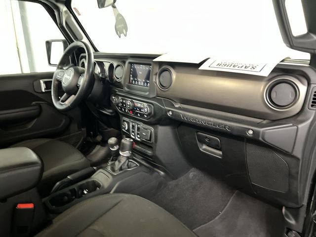 Used 2021 Jeep Wrangler Sport image 27